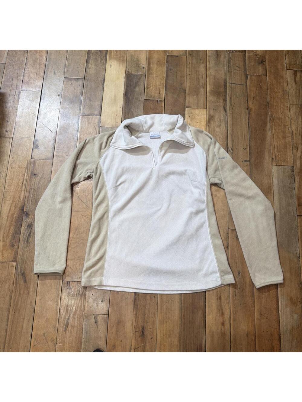 Columbia Sportswear Women's Cream and Tan Sweatshirt
